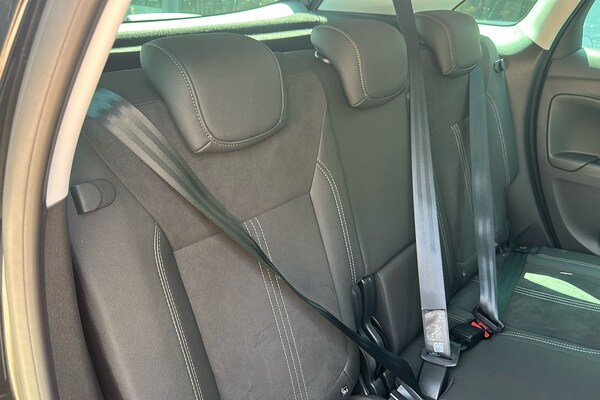 Used Vauxhall Crossland 2024 for sale - 74807570: Photo 31