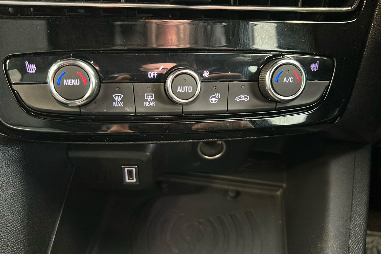 Used Vauxhall Mokka 2025 for sale - 77452879: Photo 15