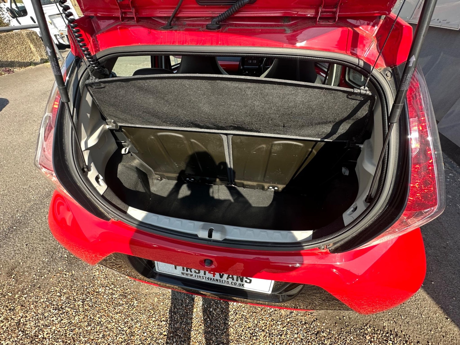 Vehicle 29