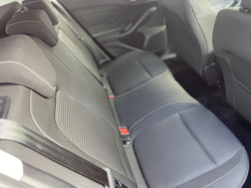 Used Ford Focus 2023 for sale - 76618032: Photo 7