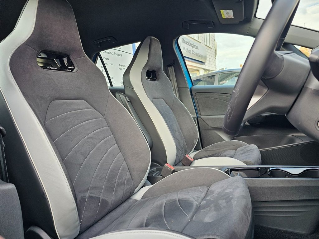 Used Volkswagen ID.3 2024 for sale - 76617231: Photo 15