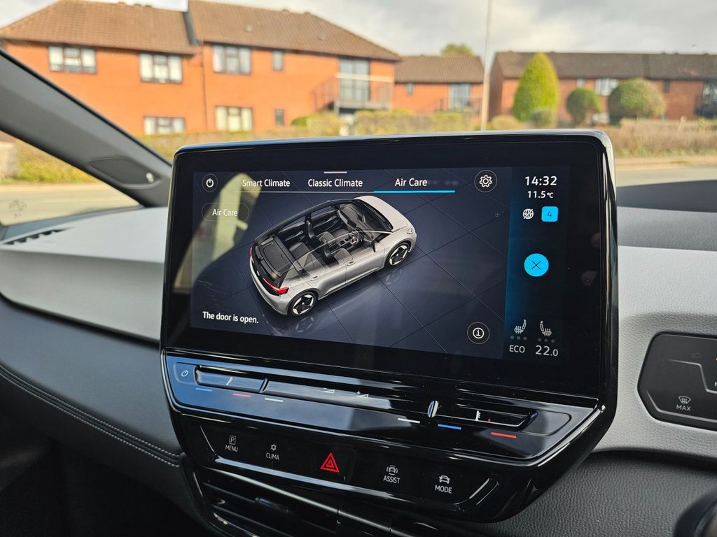 Used Volkswagen ID.3 2024 for sale - 76617231: Photo 37