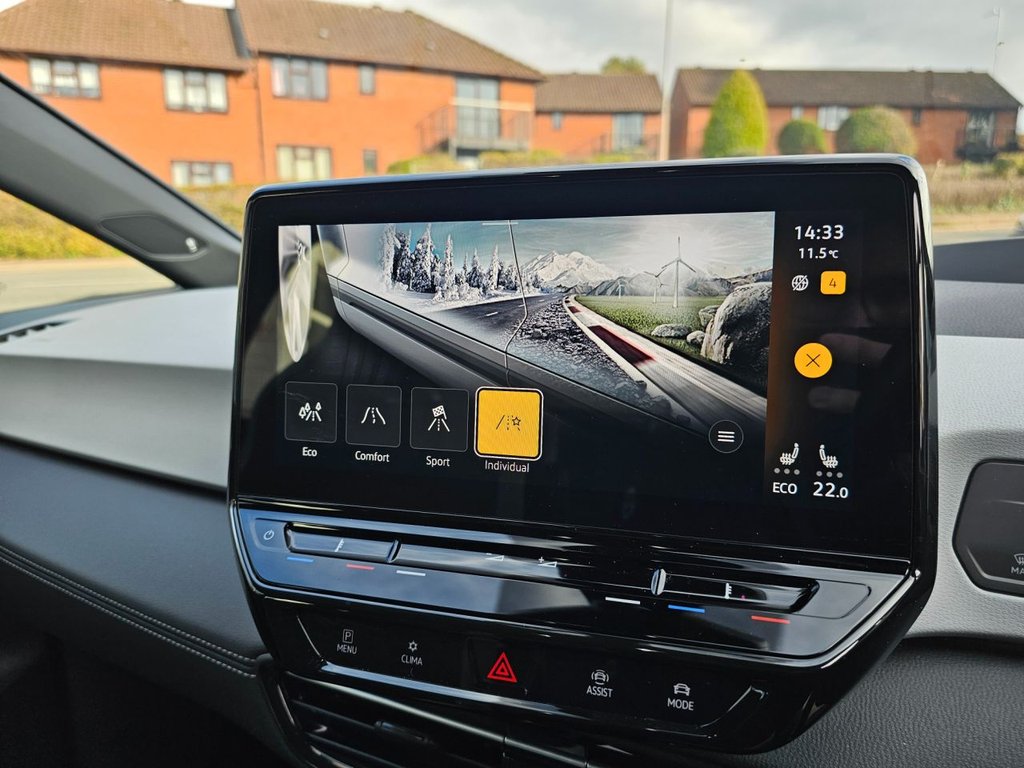 Used Volkswagen ID.3 2024 for sale - 76617231: Photo 41