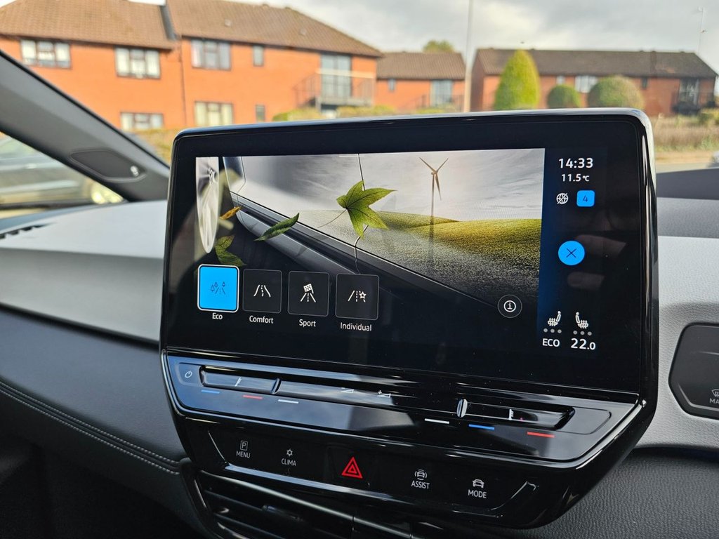 Used Volkswagen ID.3 2024 for sale - 76617231: Photo 42