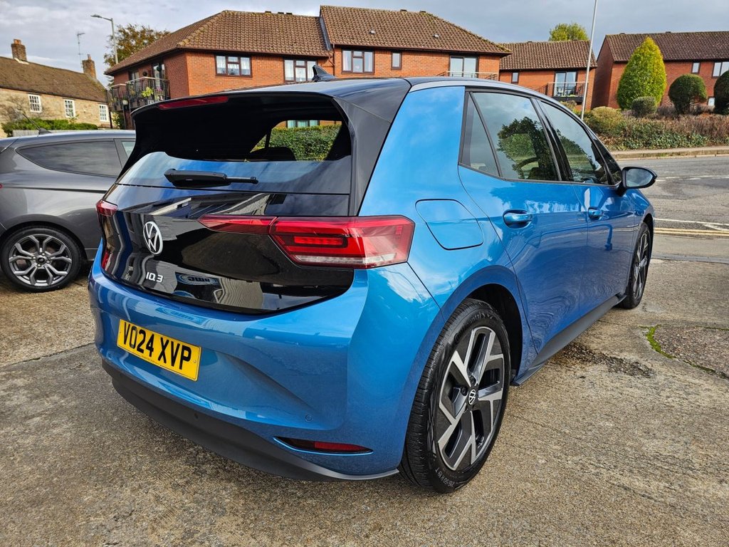 Used Volkswagen ID.3 2024 for sale - 76617231: Photo 8