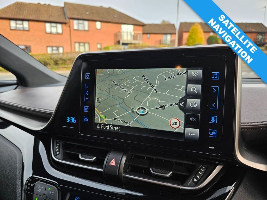 Used Toyota C-HR 2017 for sale - 76617968: Photo 11