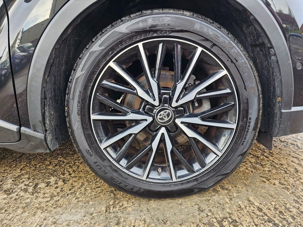 Used Toyota C-HR 2017 for sale - 76617968: Photo 12