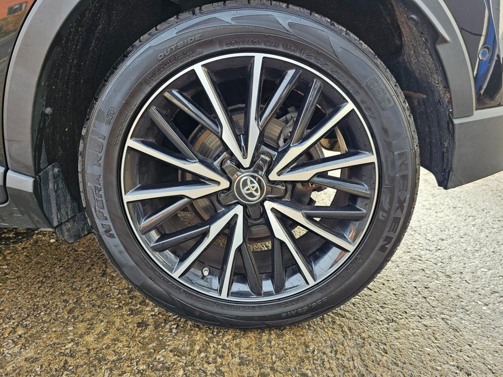 Used Toyota C-HR 2017 for sale - 76617968: Photo 14