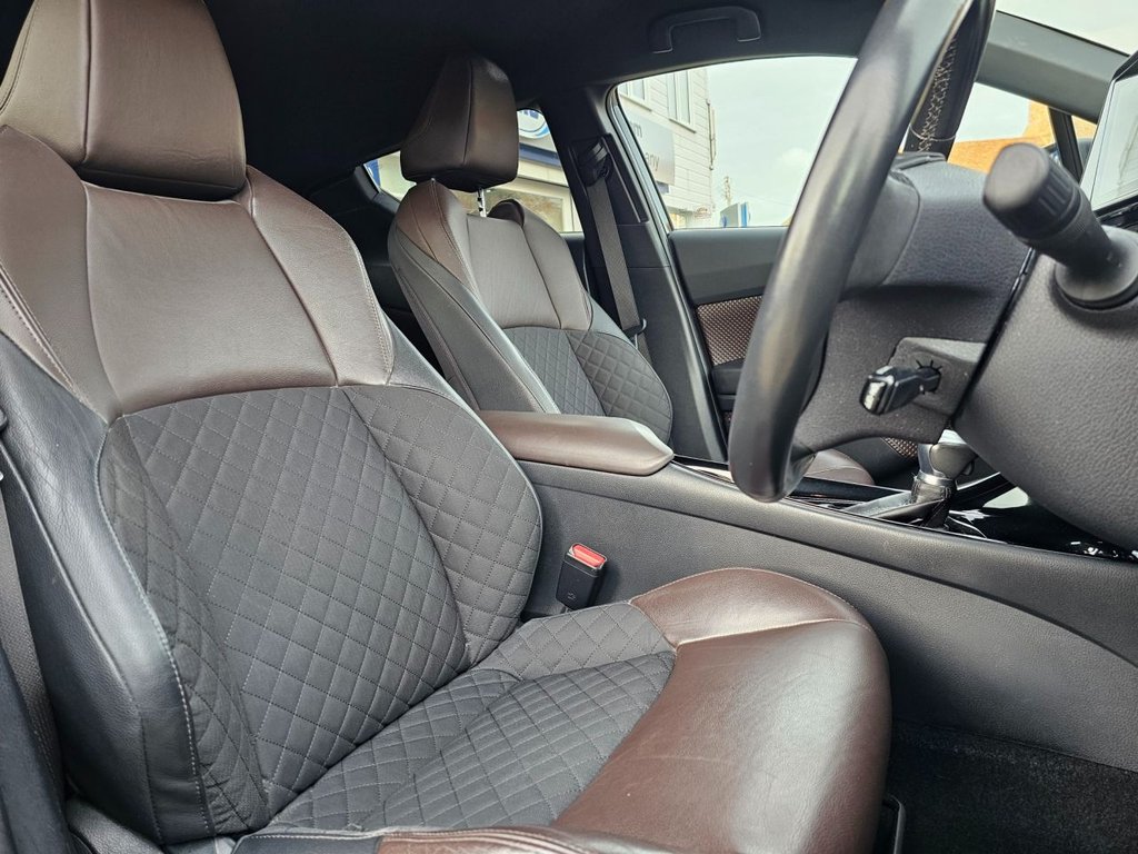 Used Toyota C-HR 2017 for sale - 76617968: Photo 18