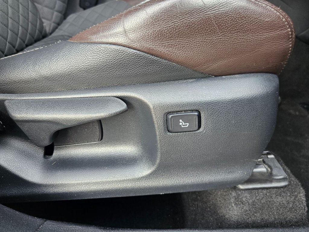 Used Toyota C-HR 2017 for sale - 76617968: Photo 21