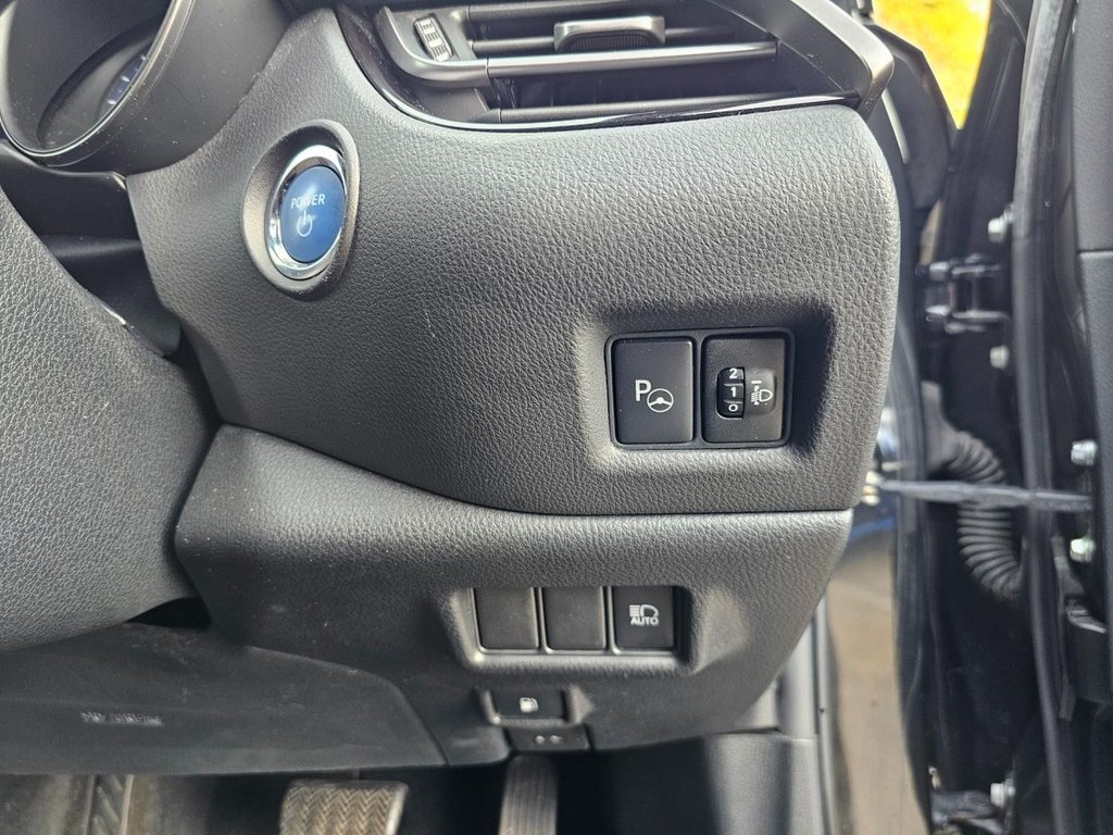 Used Toyota C-HR 2017 for sale - 76617968: Photo 23