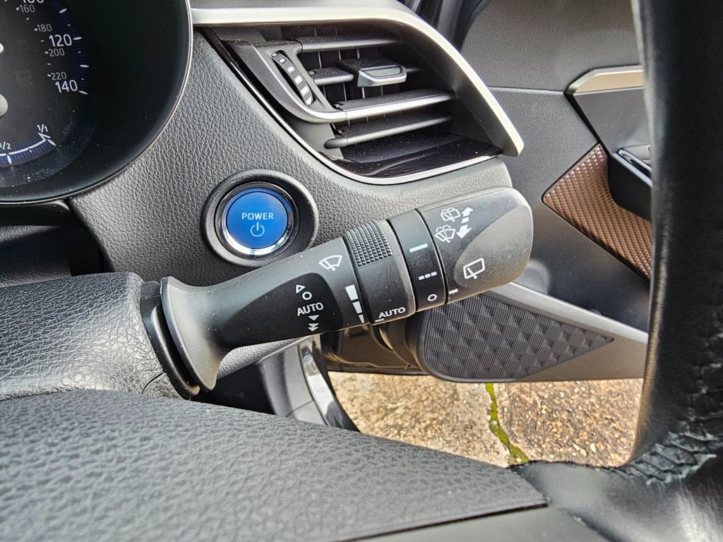 Used Toyota C-HR 2017 for sale - 76617968: Photo 30