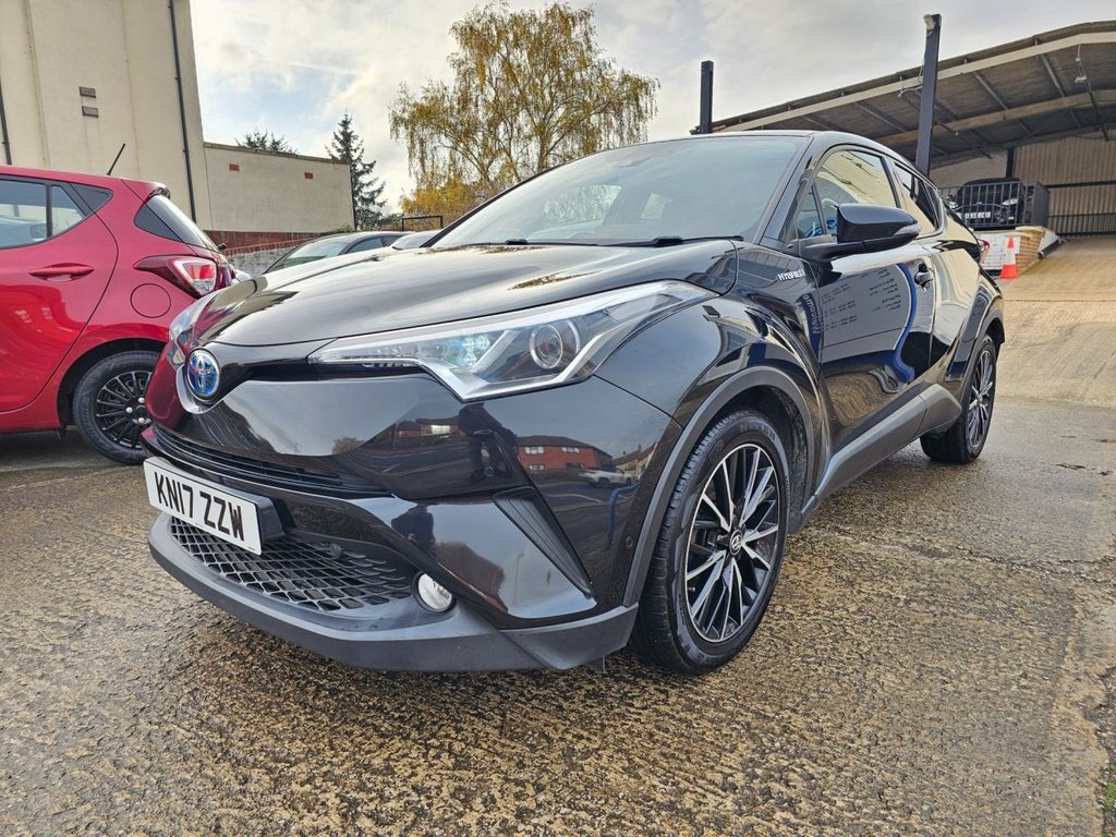Used Toyota C-HR 2017 for sale - 76617968: Photo 4