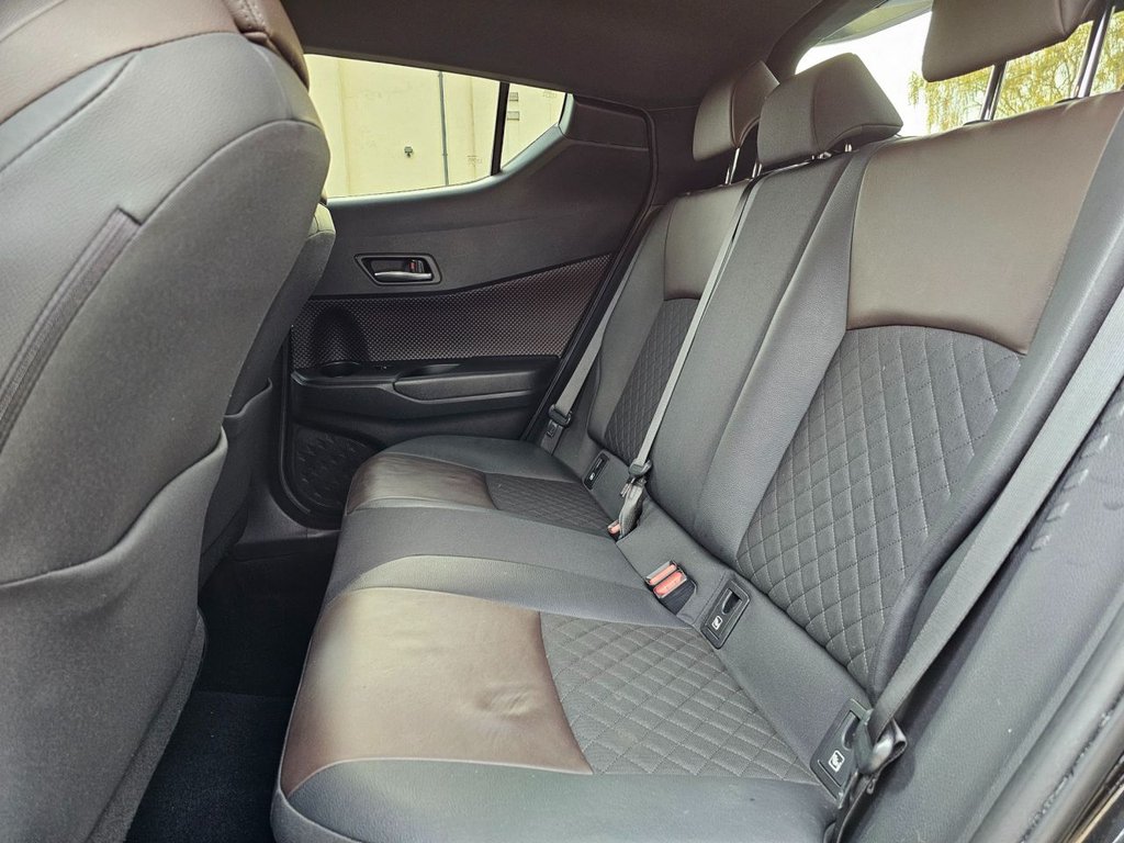 Used Toyota C-HR 2017 for sale - 76617968: Photo 44