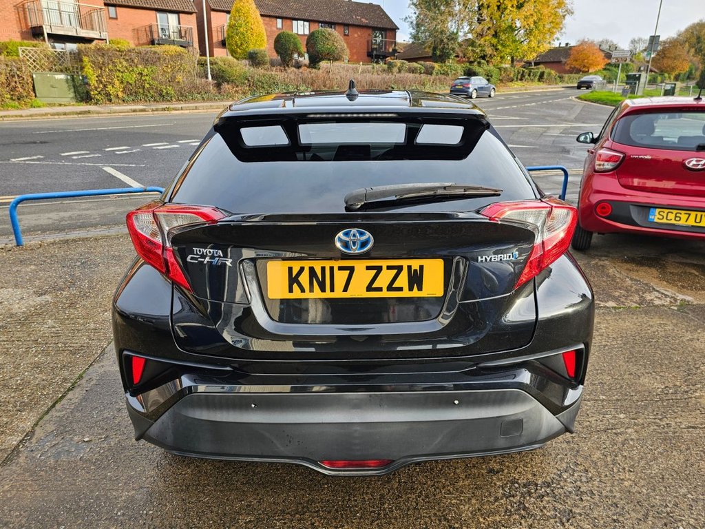 Used Toyota C-HR 2017 for sale - 76617968: Photo 8