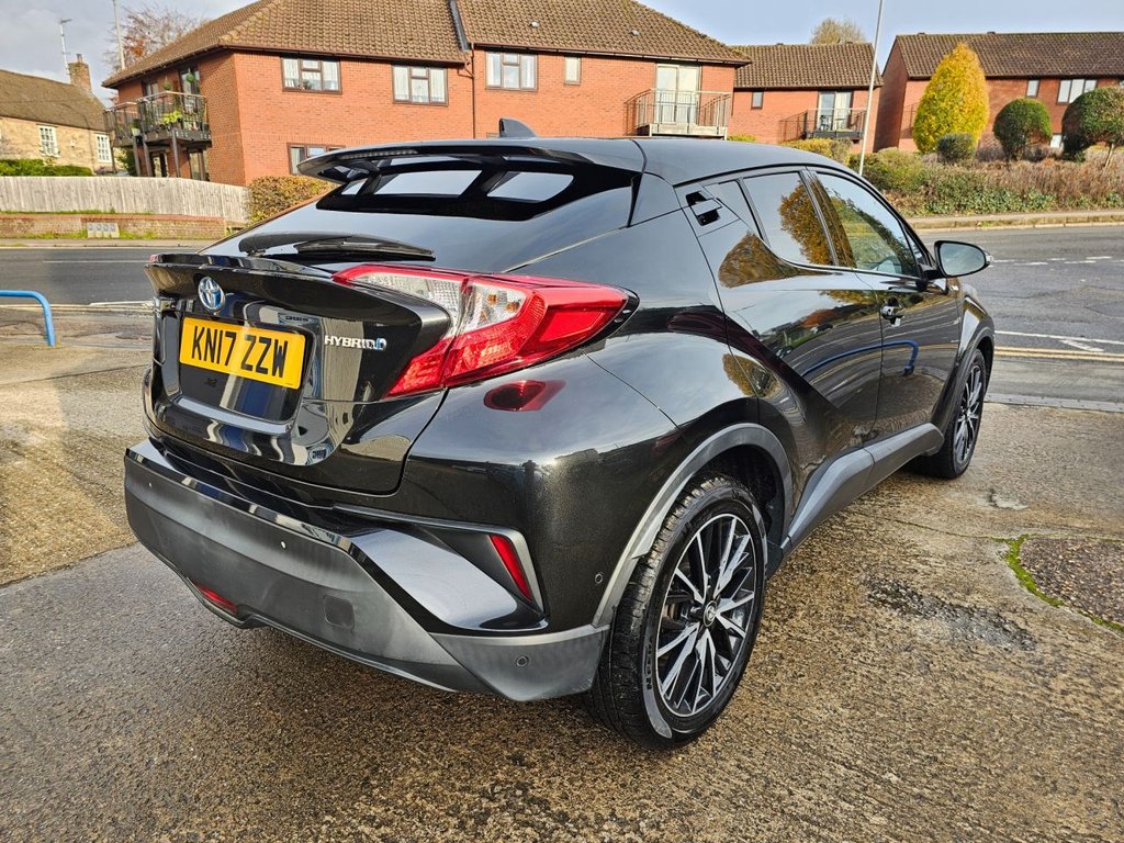 Used Toyota C-HR 2017 for sale - 76617968: Photo 9