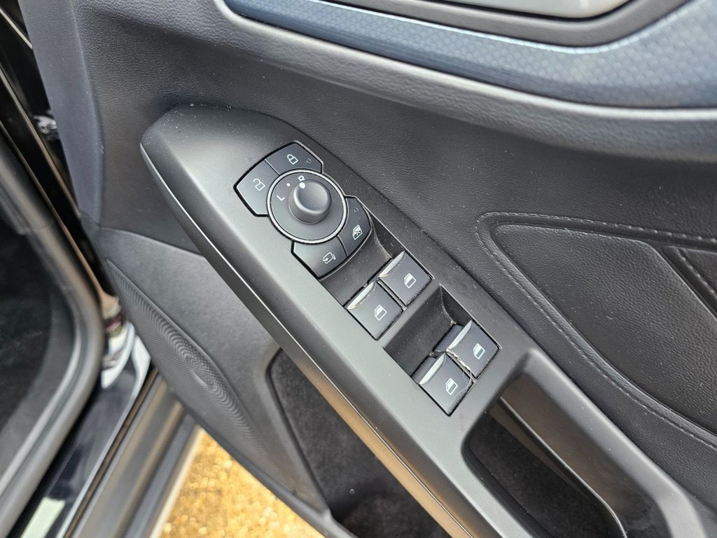 Used Ford Focus 2023 for sale - 76617312: Photo 19