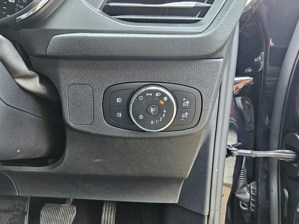 Used Ford Focus 2023 for sale - 76617312: Photo 20