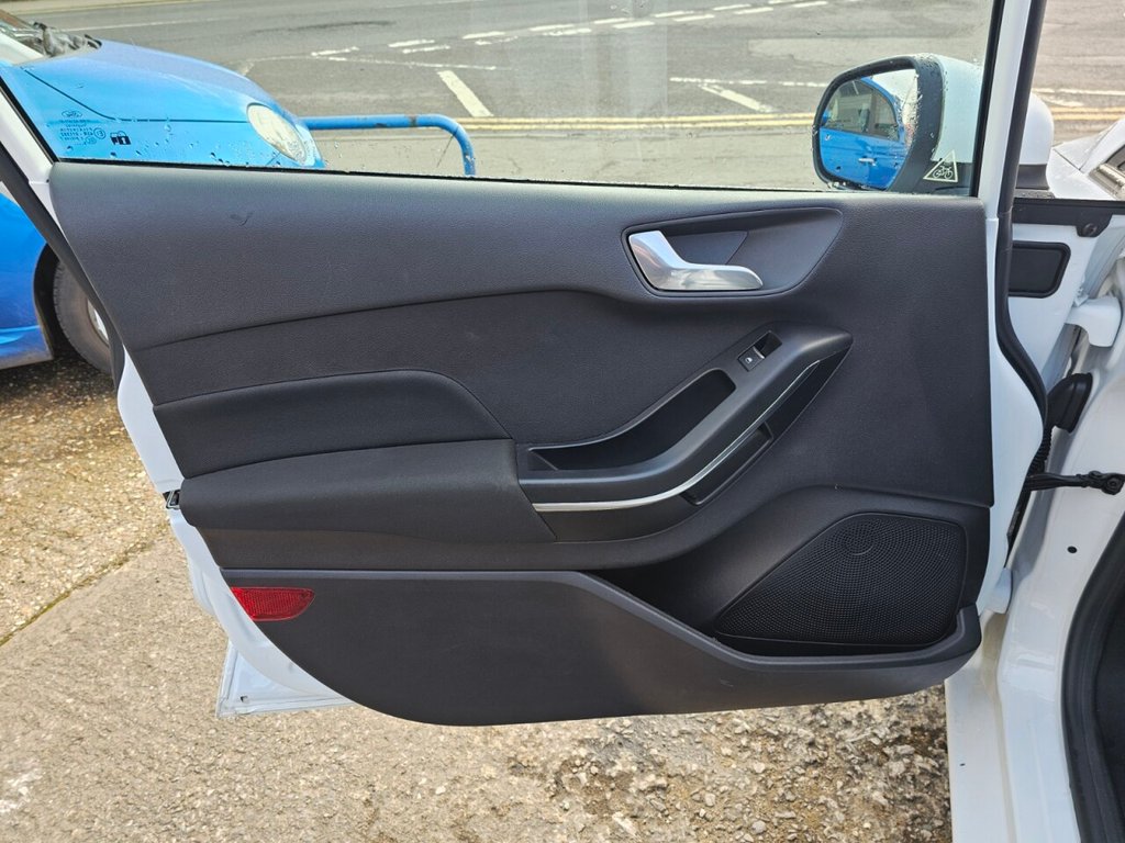 Used Ford Fiesta 2019 for sale - 77779880: Photo 38