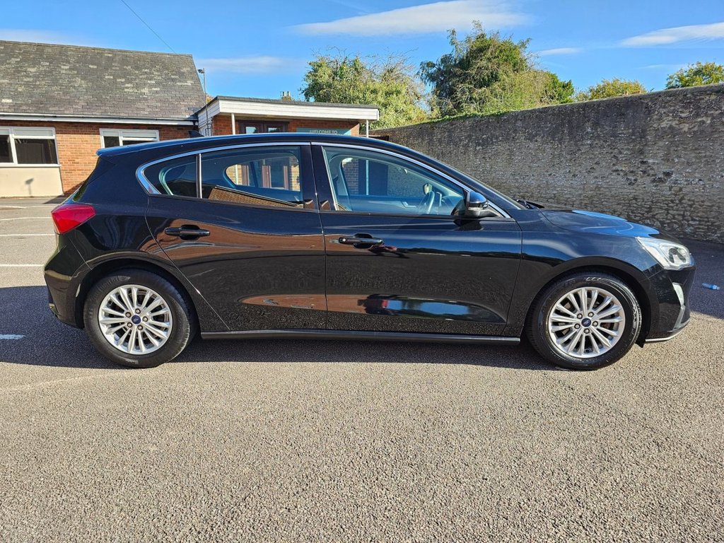 Used Ford Focus 2019 for sale - 76617196: Photo 10