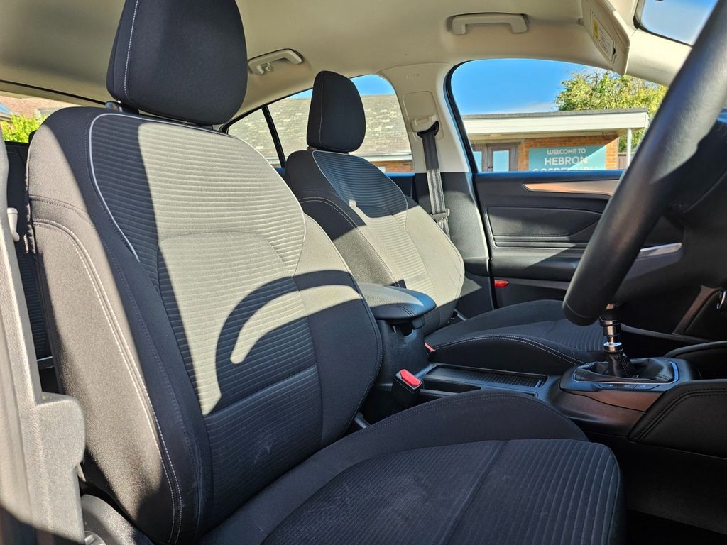 Used Ford Focus 2019 for sale - 76617196: Photo 17