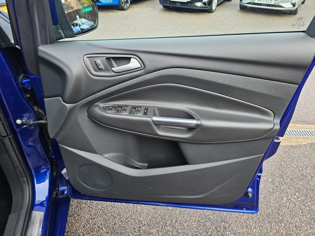 Used Ford Kuga 2016 for sale - 77049040: Photo 17