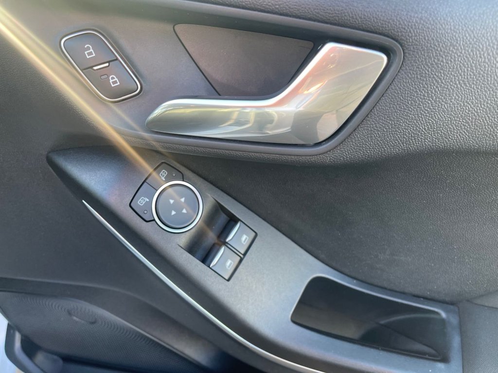 Used Ford Fiesta 2017 for sale - 77048804: Photo 8