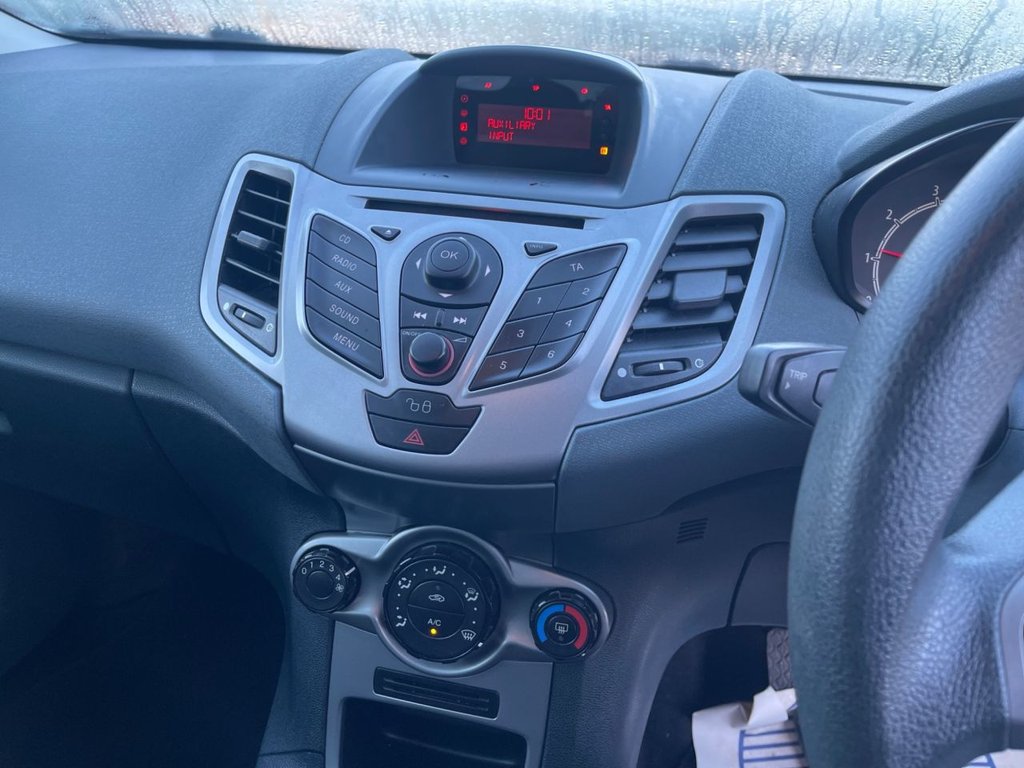 Used Ford Fiesta 2010 for sale - 77049027: Photo 12