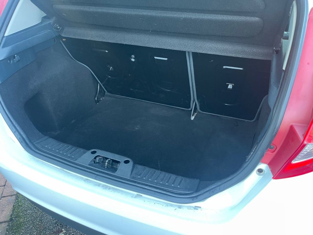 Used Ford Fiesta 2010 for sale - 77049027: Photo 16