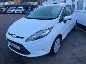 Used Ford Fiesta 2010 for sale - 77049027: Photo