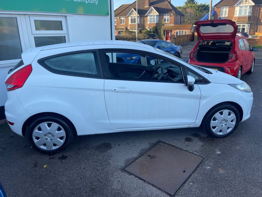 Used Ford Fiesta 2010 for sale - 77049027: Photo 6