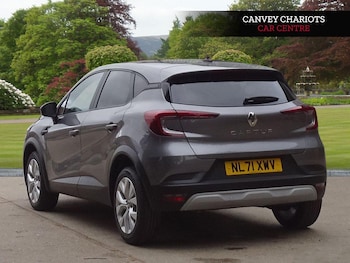 Used Renault Captur 2022 for sale - 76987961: Photo