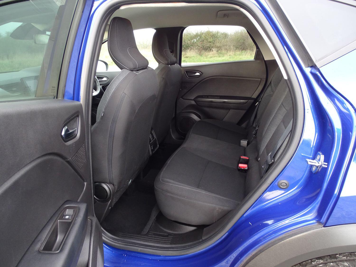 Used Renault Captur 2021 for sale - 76645935: Photo 13