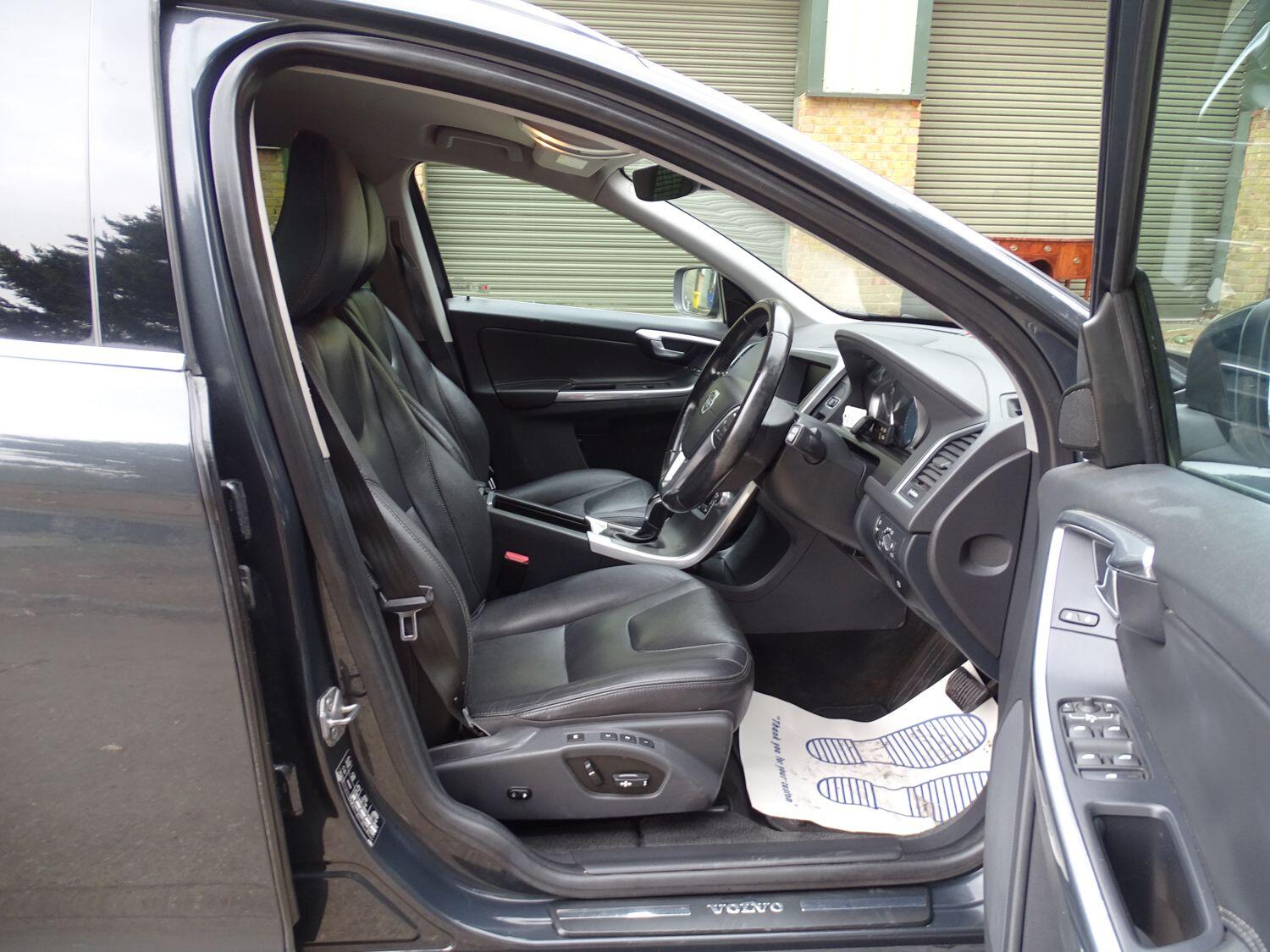 Used Volvo XC60 2016 for sale - 76042673: Photo 9