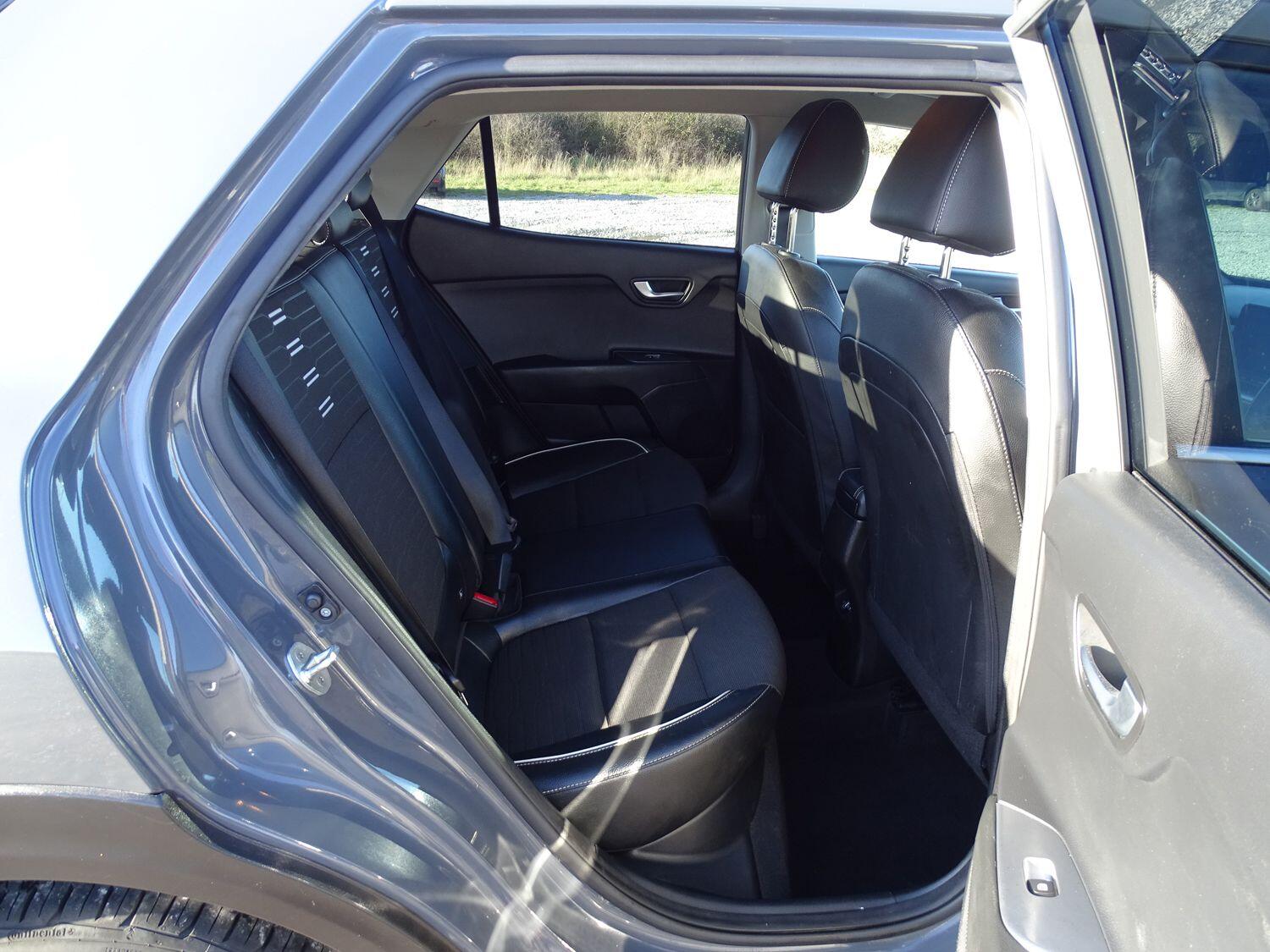 Used Kia Stonic 2022 for sale - 76742391: Photo 15