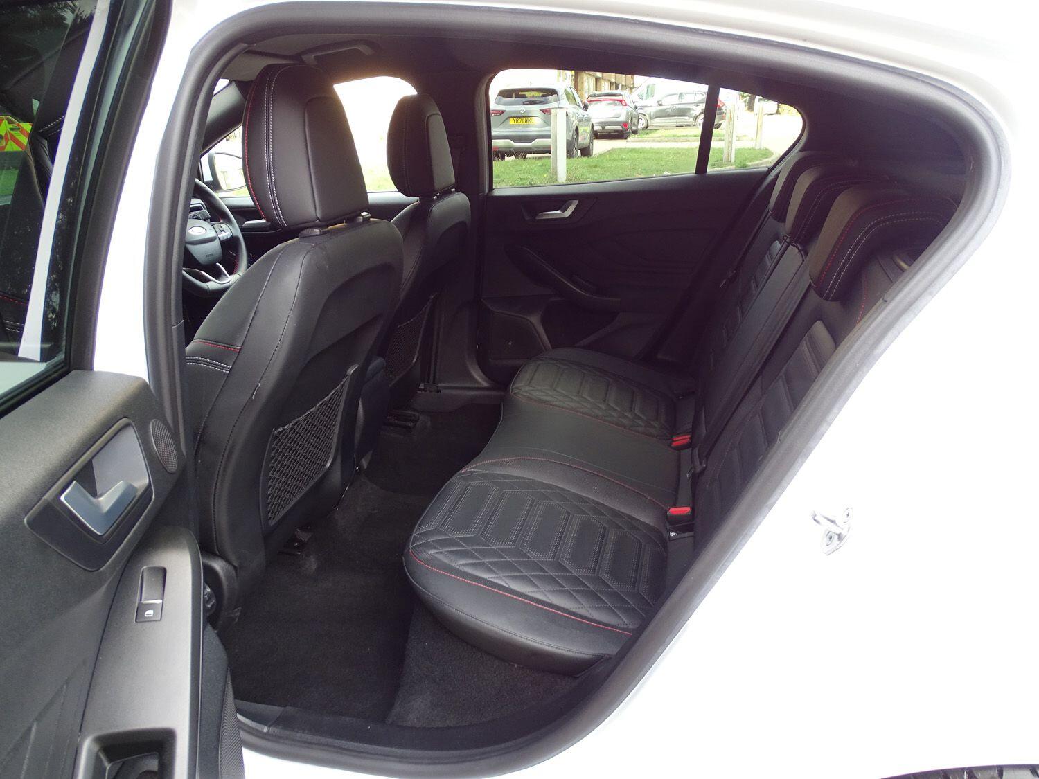 Used Ford Focus 2023 for sale - 76360274: Photo 12