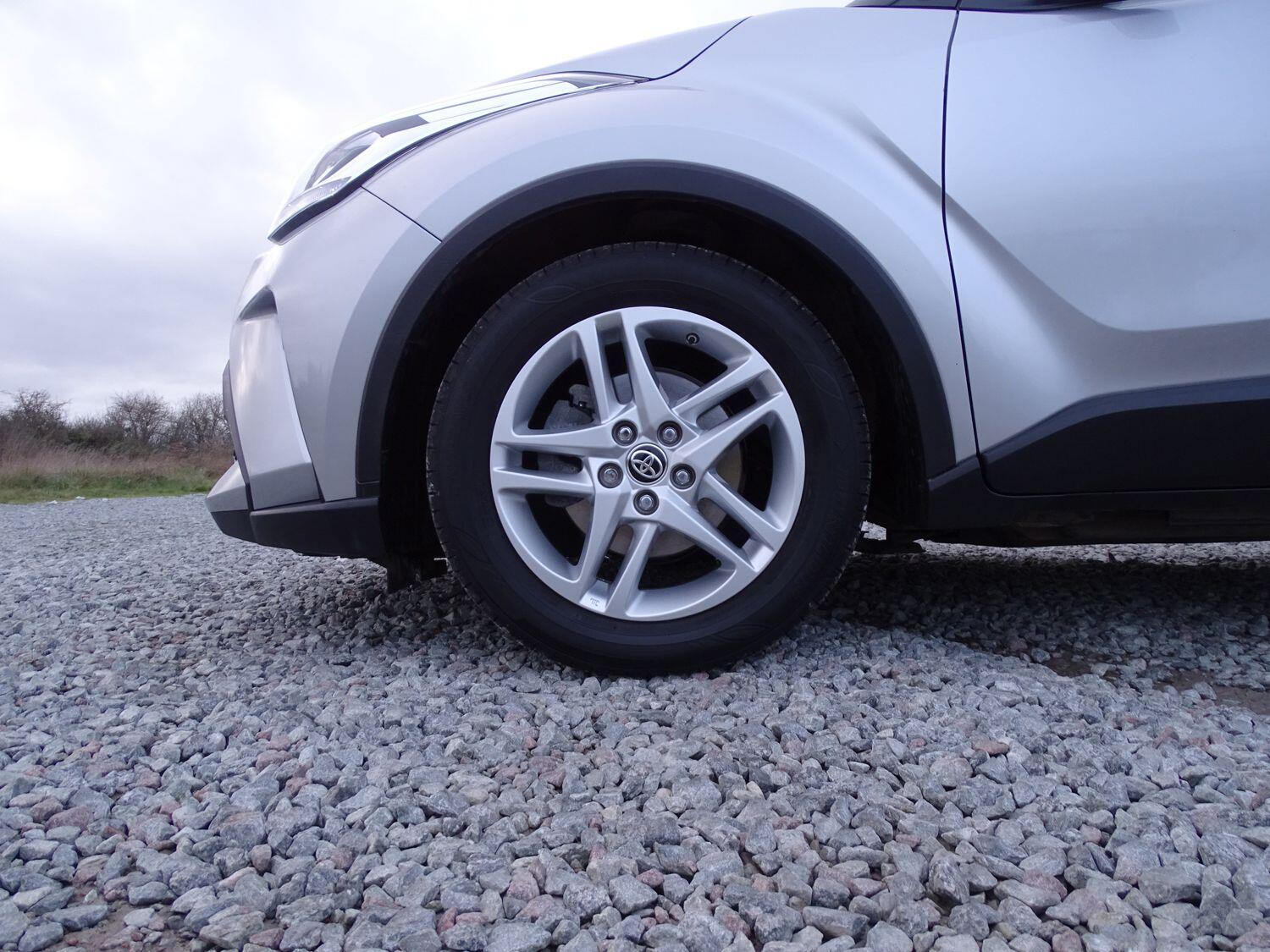 Used Toyota C-HR 2023 for sale - 76912834: Photo 12