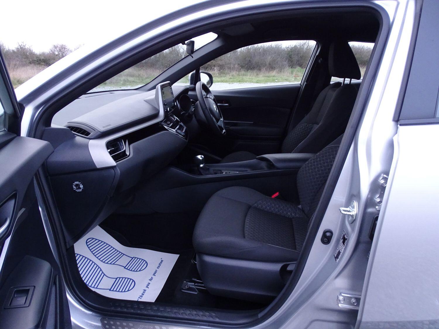 Used Toyota C-HR 2023 for sale - 76912834: Photo 13