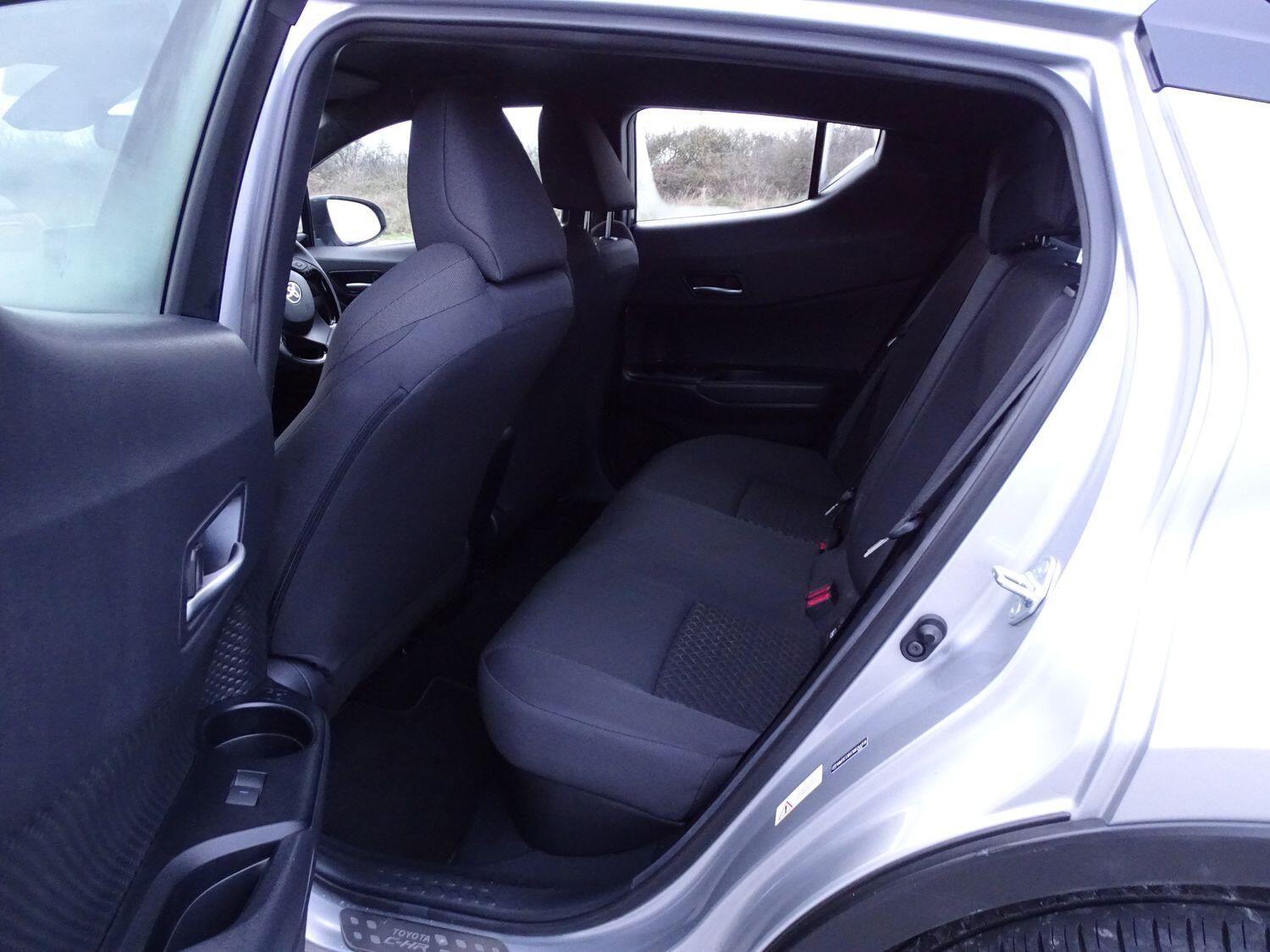 Used Toyota C-HR 2023 for sale - 76912834: Photo 14