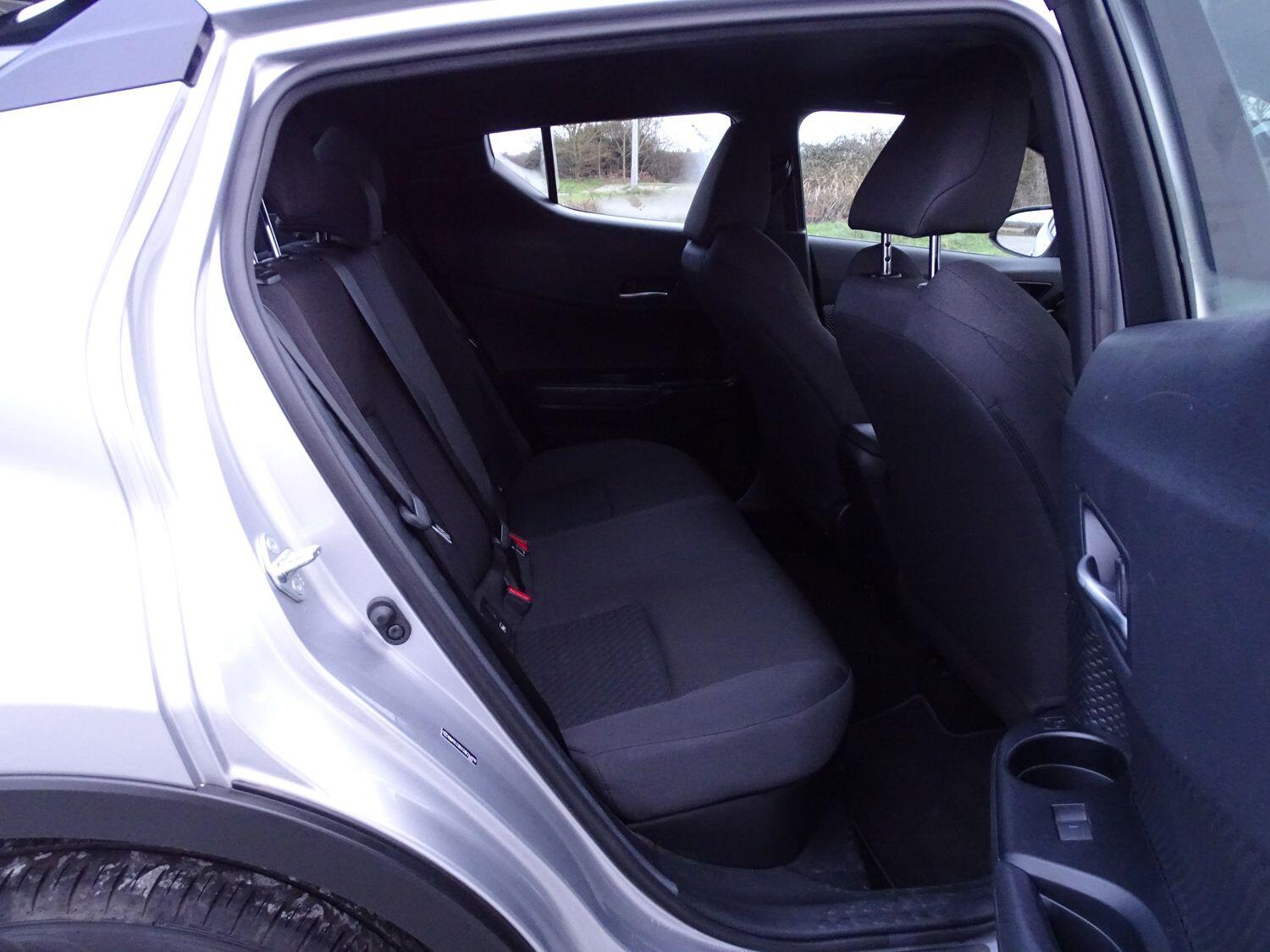 Used Toyota C-HR 2023 for sale - 76912834: Photo 16