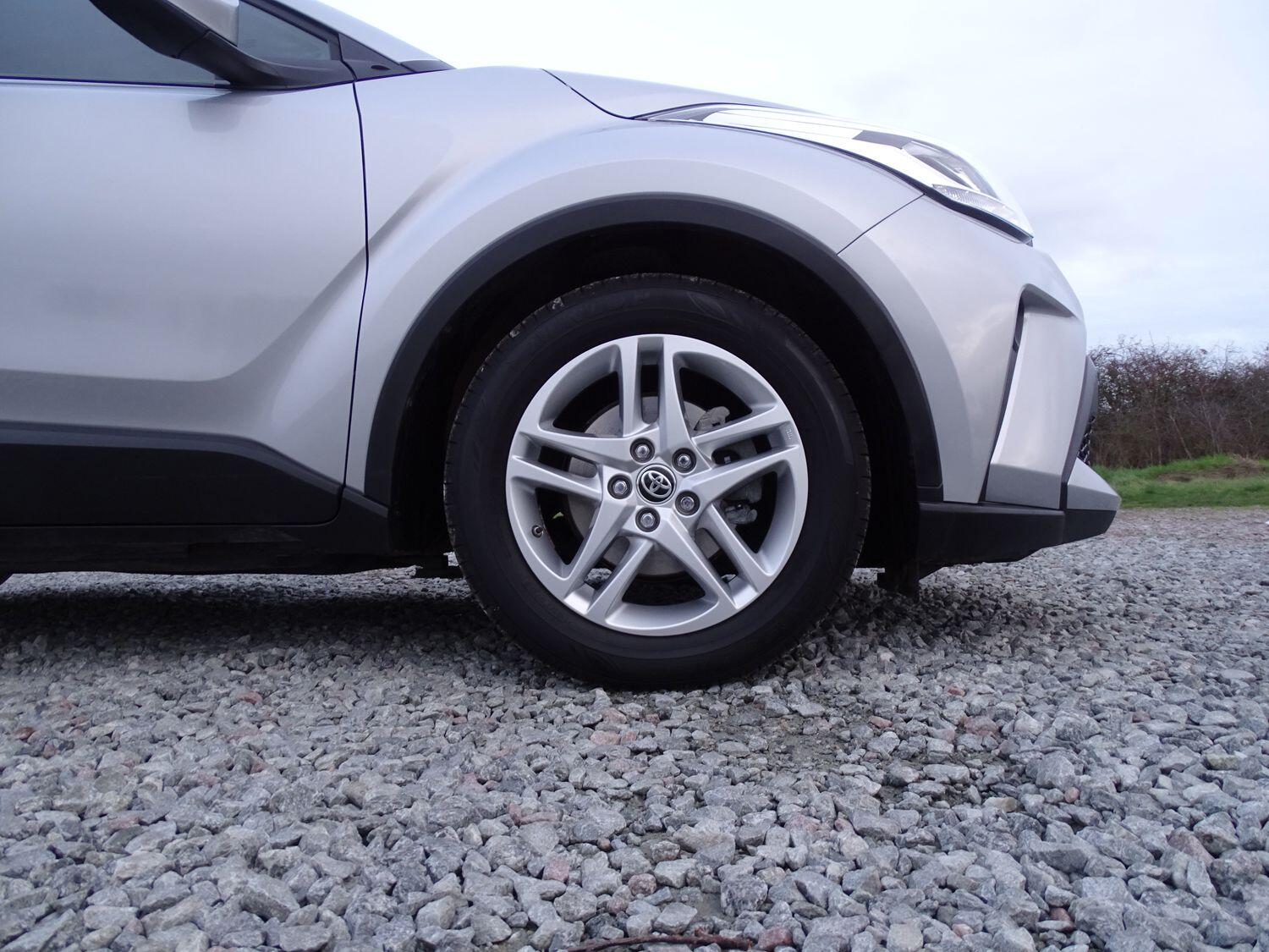 Used Toyota C-HR 2023 for sale - 76912834: Photo 9