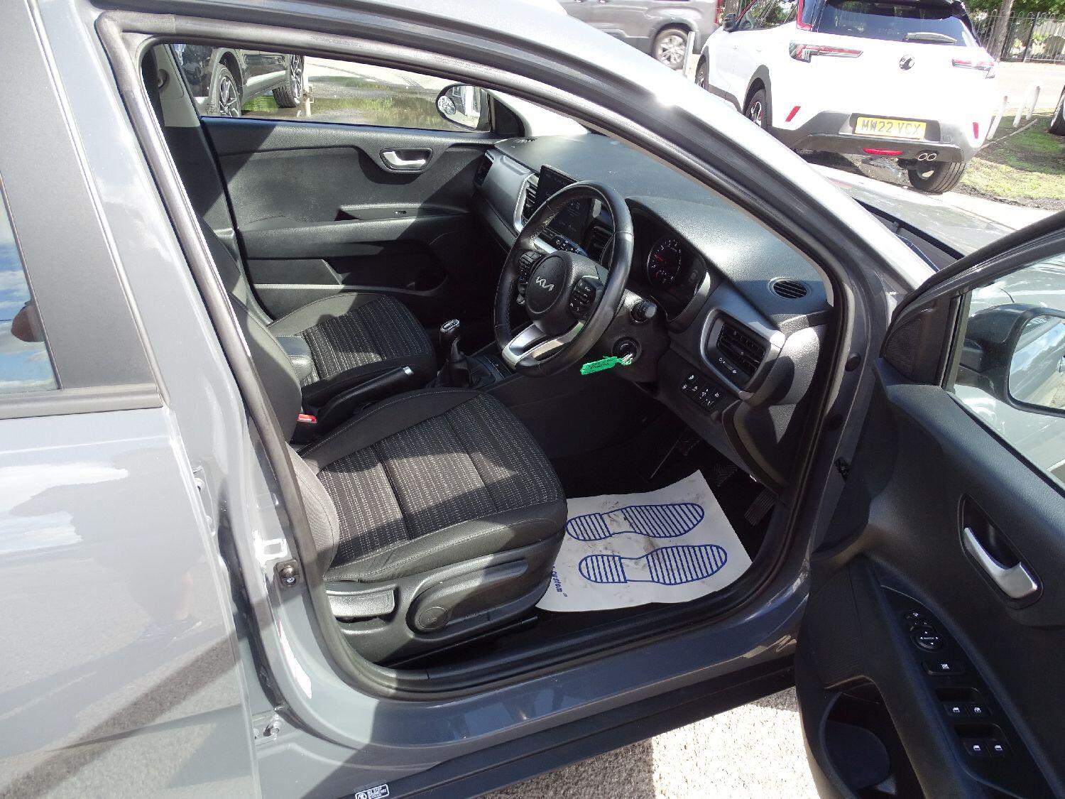 Used Kia Stonic 2022 for sale - 75884918: Photo 15