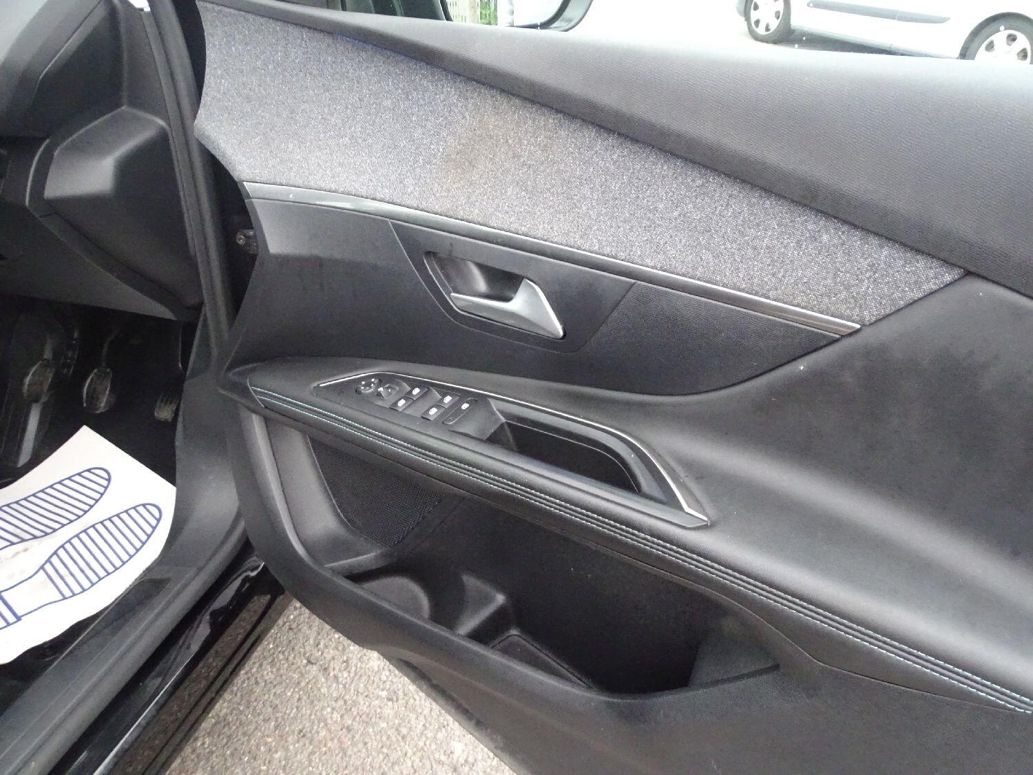 Used Peugeot 3008 2022 for sale - 77131007: Photo 15