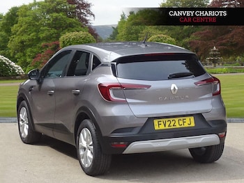Used Renault Captur 2022 for sale - 76991089: Photo