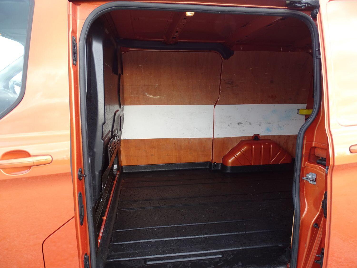 Used Ford Transit Custom 2018 for sale - 76850217: Photo 14