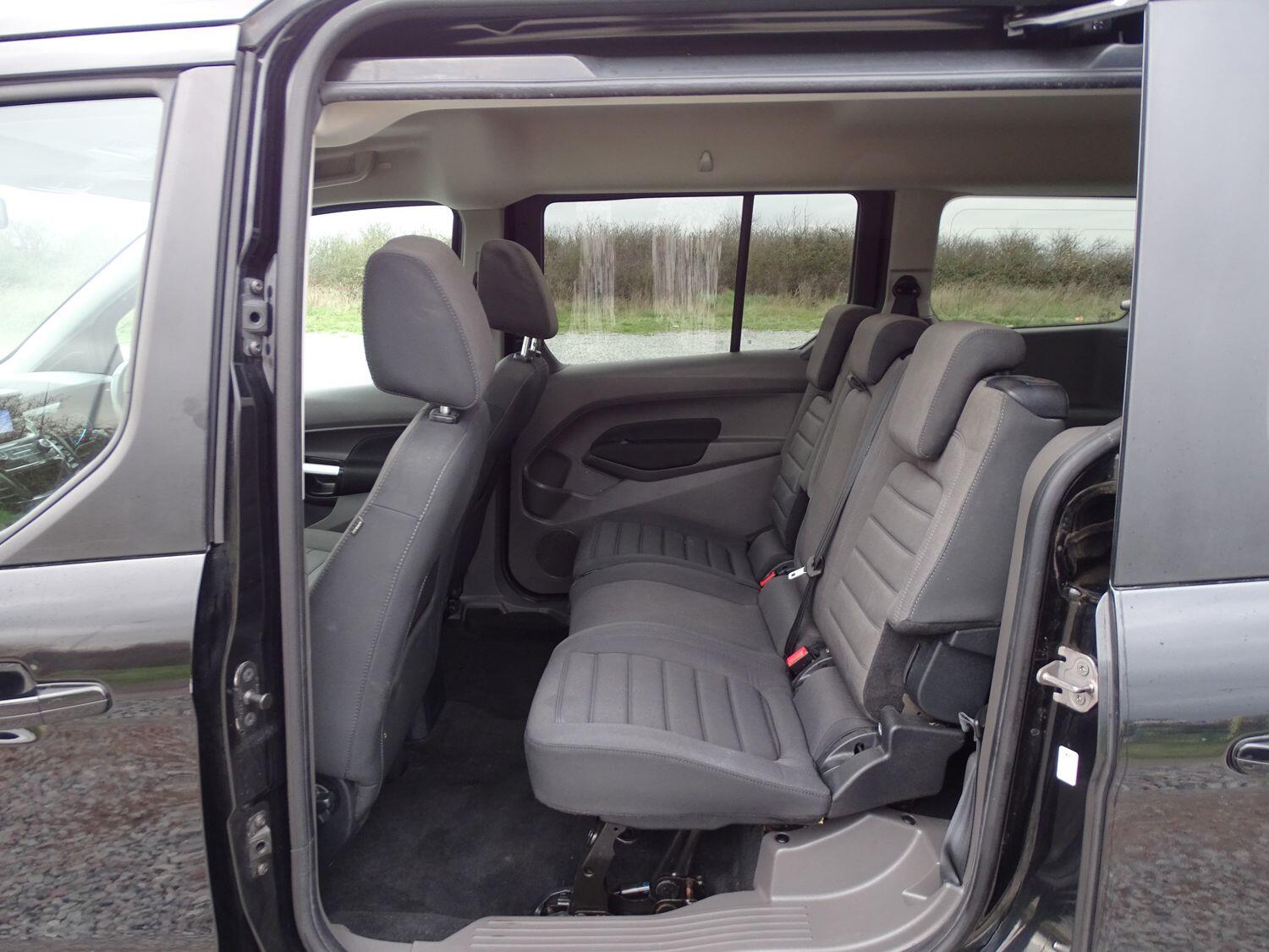 Used Ford Grand Tourneo Connect 2020 for sale - 76608063: Photo 14