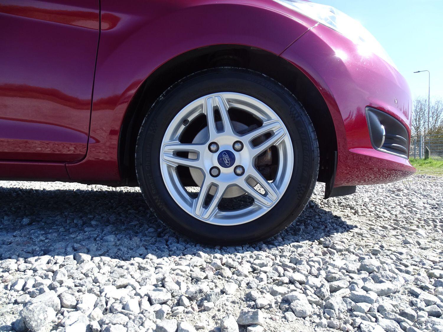 Used Ford Fiesta 2014 for sale - 77977931: Photo 9