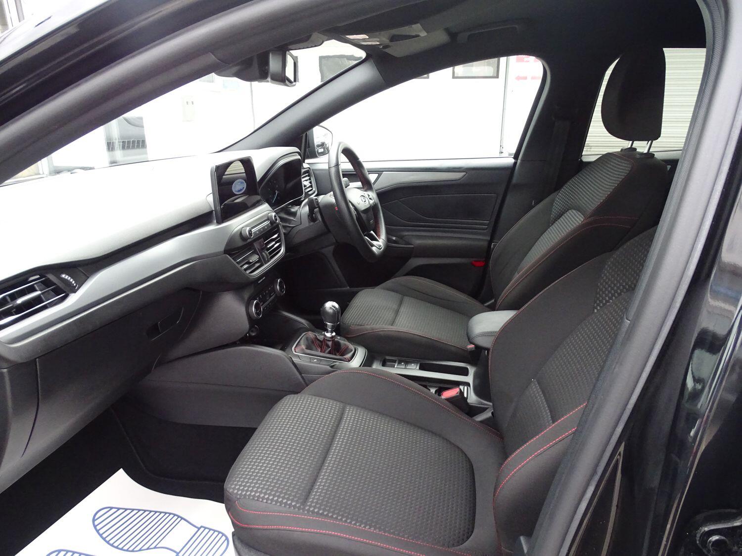 Used Ford Focus 2022 for sale - 75941717: Photo 9