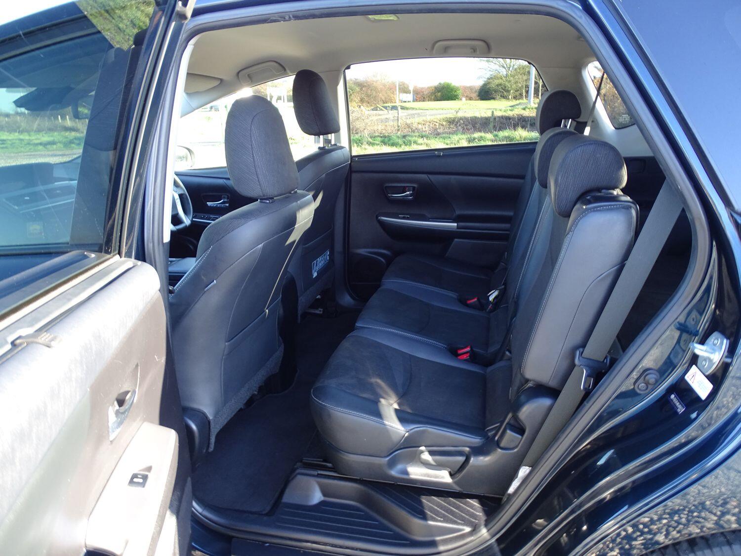 Used Toyota Prius+ 2020 for sale - 76742776: Photo 13