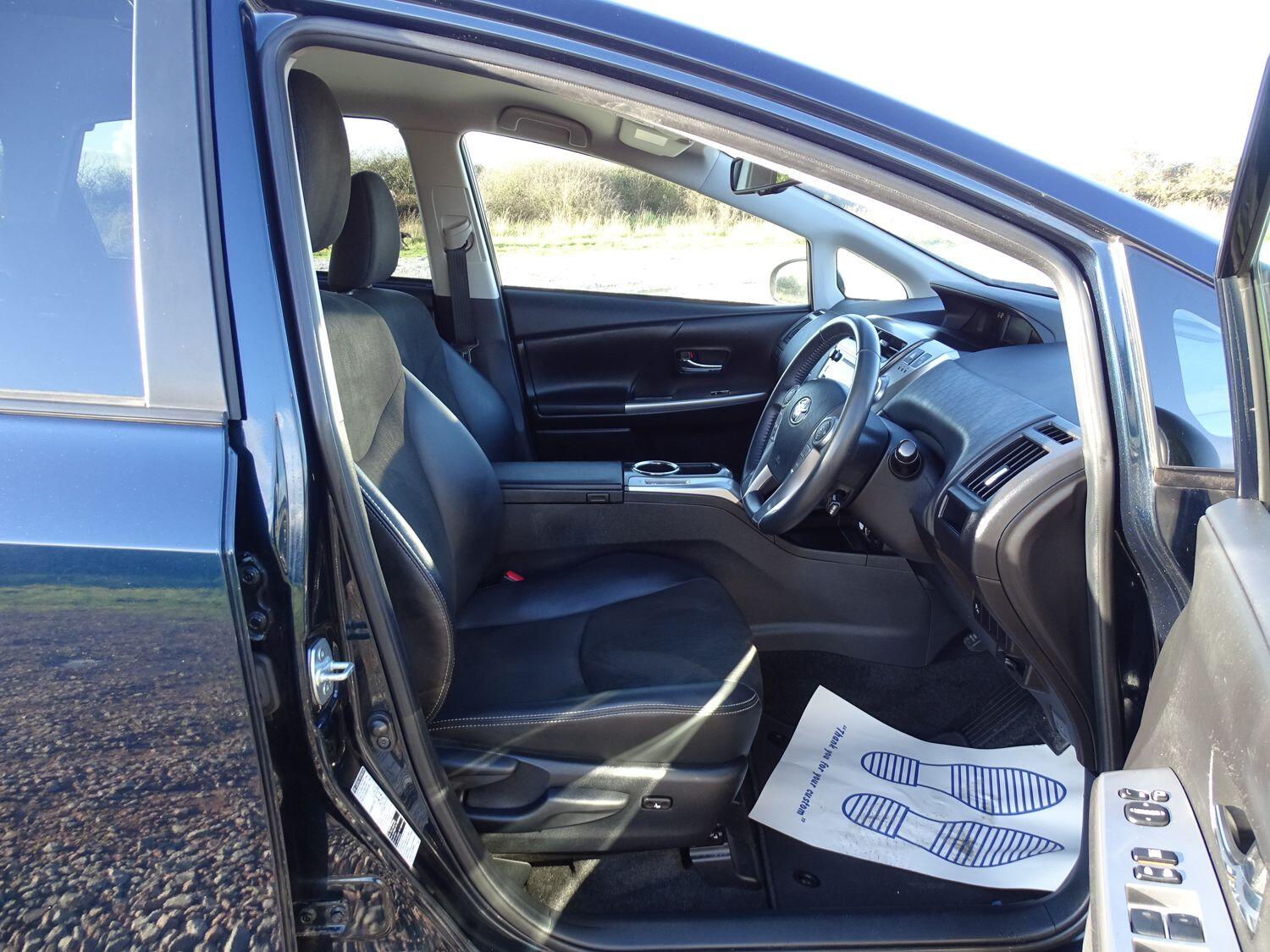 Used Toyota Prius+ 2020 for sale - 76742776: Photo 18